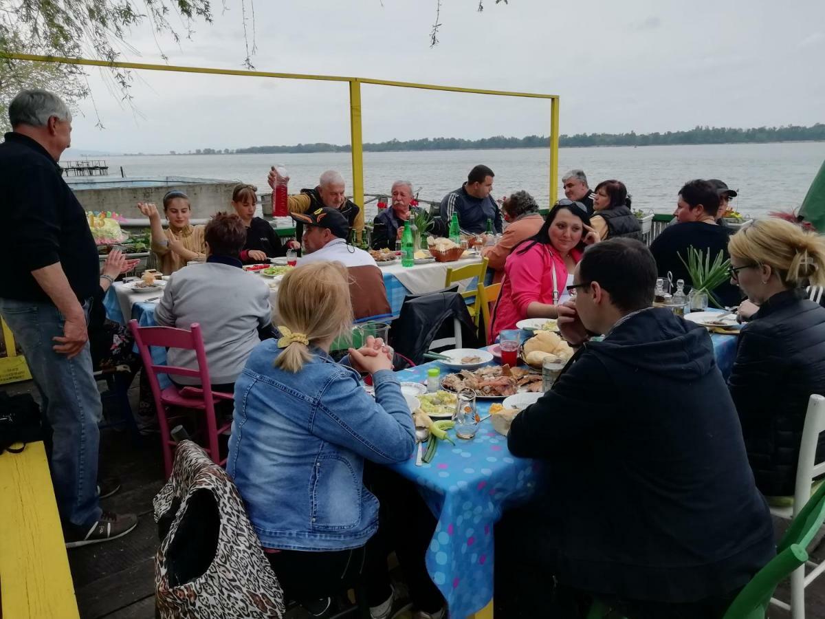 Angelinin Konak Negotin Kültér fotó